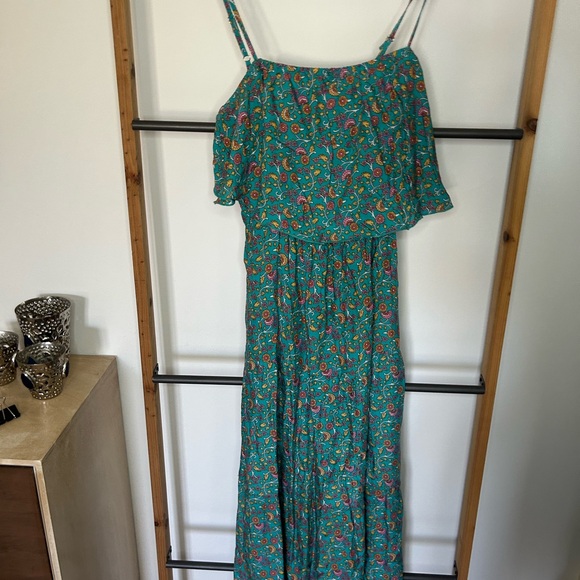 Unilexi Ruffles Collar Off The Shoulder dress size medium - Picture 3 of 6